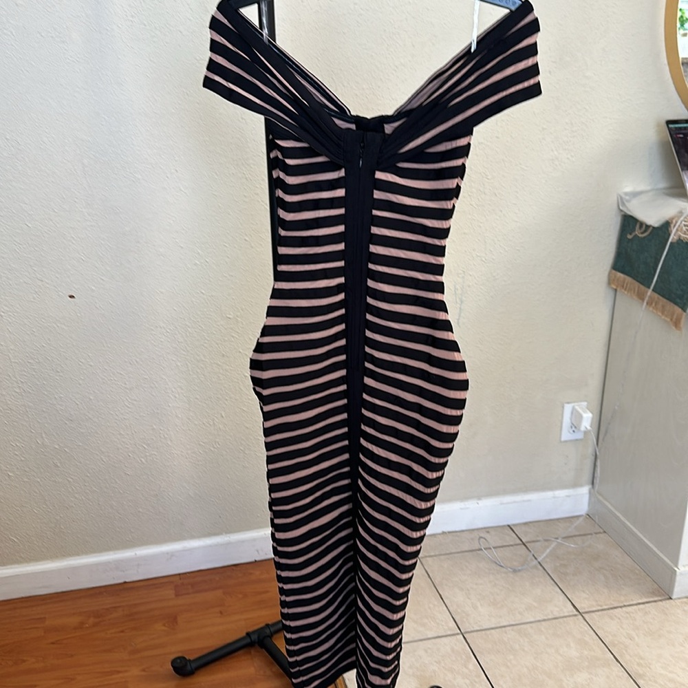 HOUSE OF CB 'Petra' Striped Bandage Midi Dress black NWOT size XS - Picture 9 of 15
